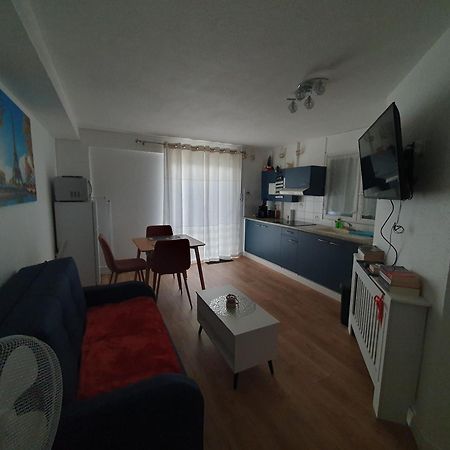 Studio Equipe Et Meuble St Cyprien Saint-Cyprien  Esterno foto