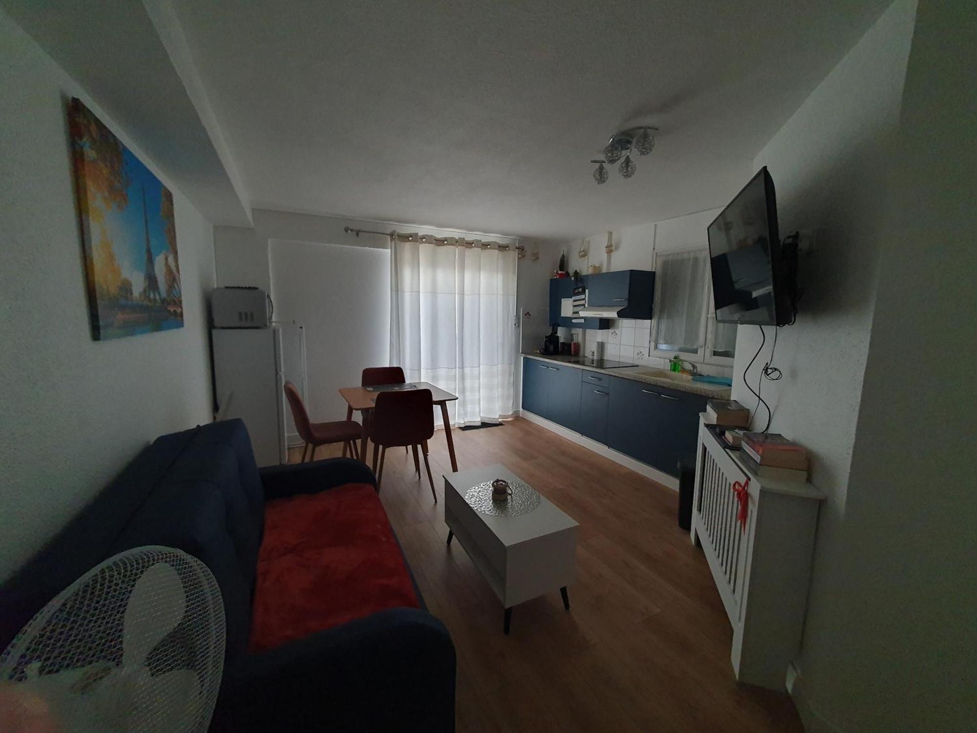 Studio Equipe Et Meuble St Cyprien Saint-Cyprien  Esterno foto